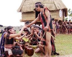 Echoes of Central Highlands gongs welcome new spring - ảnh 1
